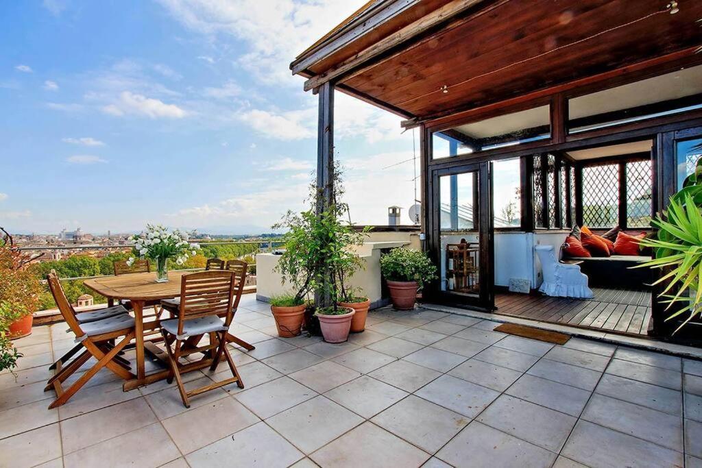 Sant'Onofrio Terrace Apartment روما المظهر الخارجي الصورة